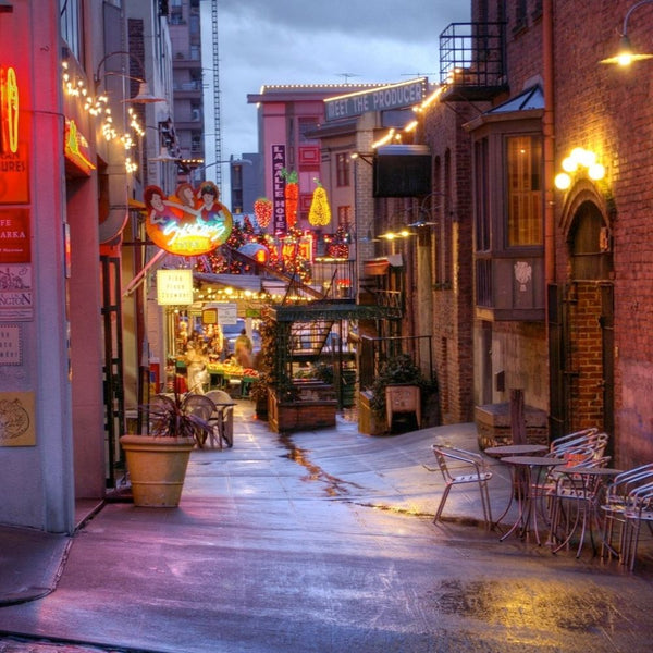 Load image into Gallery viewer, Seattle's Best Coffee Post Alley Blend, Dark Roast, Keurig K-Cup Coffee Pods, Box of 10 K-cups